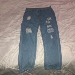 Ripped Boyfriend Jean